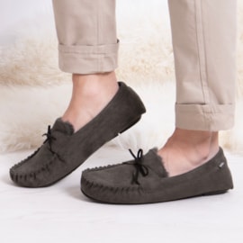 Totes Isotoner Microsuede Moccasin Slippers Small (3140JGRYS)