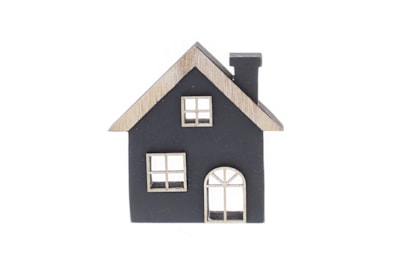 Festive Black Wooden House 12cm (P049414)