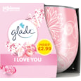 Glade Candle With Love Pmp 2.99 120g (R001570)